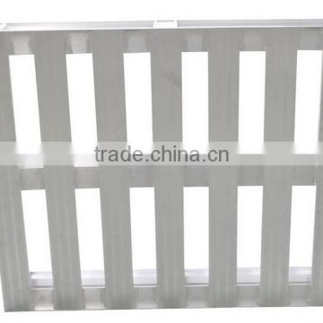 Speical for medical use clean and safe aluminum pallet