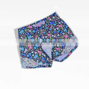 2015 embroidery design cute girls short pants