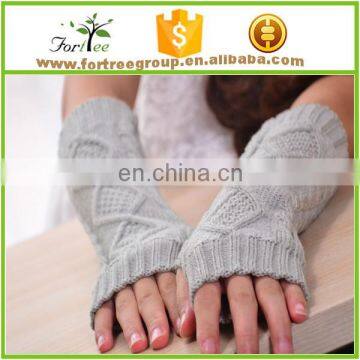 2017 winter long knitted gloves