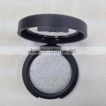 Metal color eye shadow