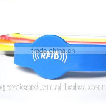 Waterproof Smart 13.56 MHz Silicone Rfid Bracelet for Attendance Access Control or Swimming Pool photo-4