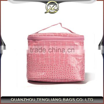 Cheap pink color waterproof cosmetic toilet bag