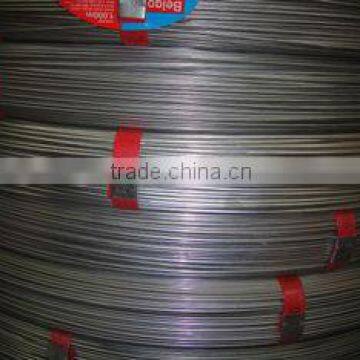 (manufacturer ) (45#) 2.2*2.7 MM Oval de arame galvanizado for cattle fence