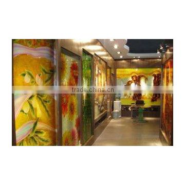 The resplendent and magnificent decorative glass partition wall