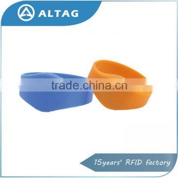 custom design HF Passive RFID silicon NFC Wristband