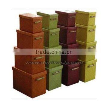 Box With Bamboo Handle Set Of 4