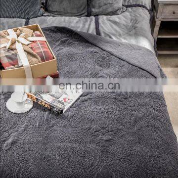 Comfortable gray color 100%cotton velvet embossed quilt Bedspread /bedding sheets set 3d