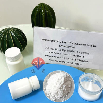 What is the color rendering effect of TOPS in uric acid detection kit