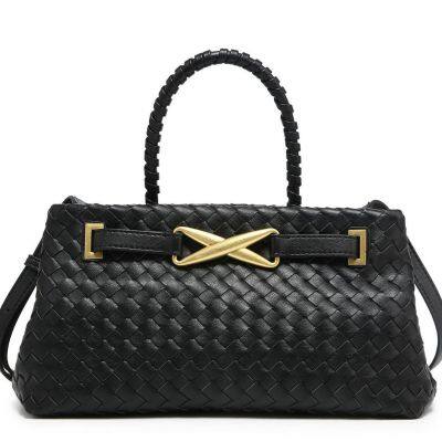 Fashion Minimalist Woven Shoulder Bag Solid Color Gold Belt Buckle Large Capacity PU Magnetic Snap Adjustable Strap for Commute photo-2