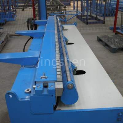 Professional hydraulic wire mesh fence bending machine, fully automatic CNC motor pump PLC manual operation for rolling carbon steel.