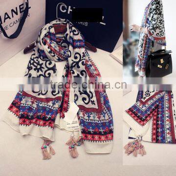 Hot Selling Fashion Vintage Flower Printed Beaded Tassel Womens Shawls                        
                                                Quality Choice