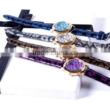 2016 New Popular Vintage Ladies Watch Vintage Wrist Watch Vintage Bracelet Watch With Leather Purse Gift Set photo-2