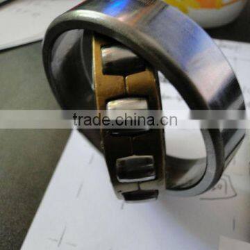 Single-row self-aligning roller bearing 20207