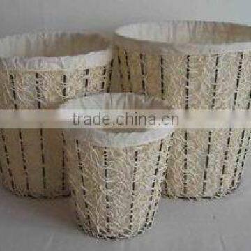 Zigzag weaving rattan basket with iron frame