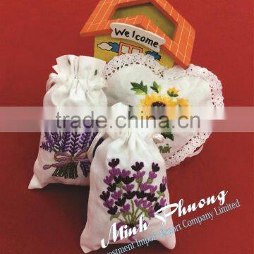 100% cotton cloths bag with flower embroidery air freshing powder sachet