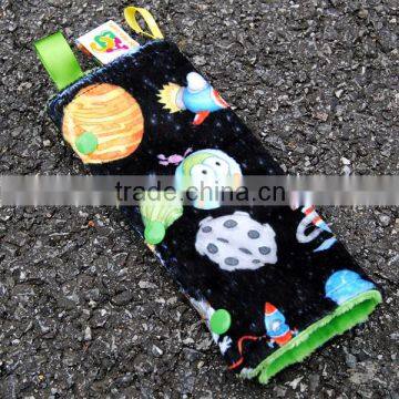 19% Off hot sale customized ultra soft two layers minky drool pad