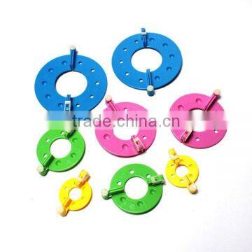 2015 Hot Selling DIY Fluff Ball Weaver Pom Pom Maker photo-2