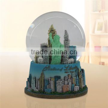 Resin Statue of liberty snow globe souvenir