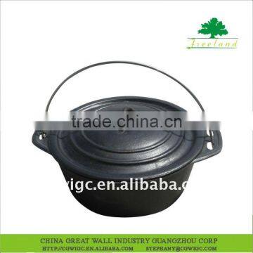 CAST IRON CAMPING POT