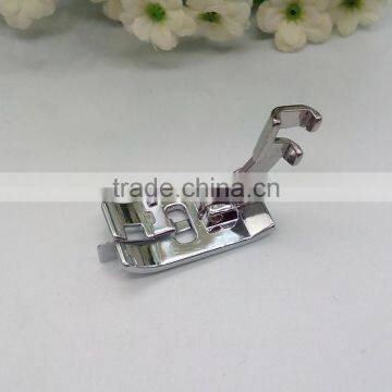 SEWING MACHINES SLANT NEEDLE SCREW ON OVERCAST, OVERLOCK FOOT WILL FIT SINGER 255S photo-3