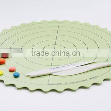 Authenticated Anti-Slip ECO Friendly PP Rotary Cake Craft Rotating Cutting Mat With Food-Grade Ink photo-3