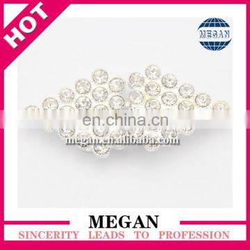 Factory customized crystal interlock rhinestone sweater buckle for apparel