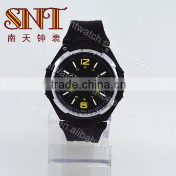 Promotion quartz watch with plastic strap