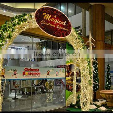 Christmas Green Leaves Arches Decoration