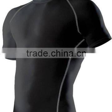 Polyester Spandex Short Sleeve Black Compression Shirt with Flat Seems Stitching