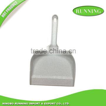 Plastic Dustpan with handle