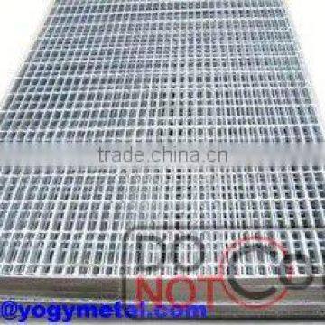 Heavy duty road drainage steel grating