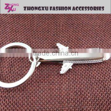 new fashion custom metal cheap gold and silver plated plane keychain