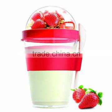 double wall salad cup with spoon