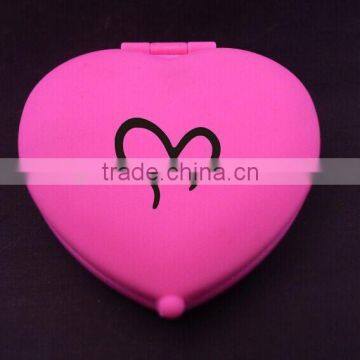 High quantity custom heart shape folding pocket mirror