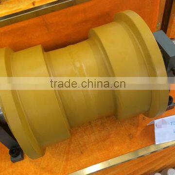 BULLDOZER TRACK SUPPORT ROLLER ARRANGEMENT FOR D65A-18