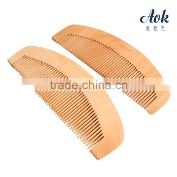 Natural wodden circular comb