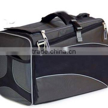 OEM Outdoor Large Compartment Pet Carrier Bag for Travel photo-4