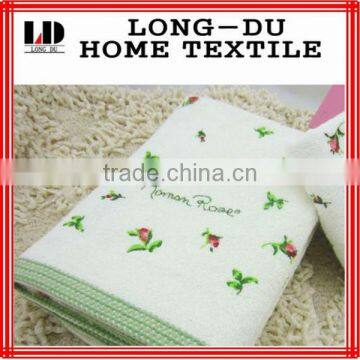 hot sale ladies little flower pattern high quality white soft bath towels