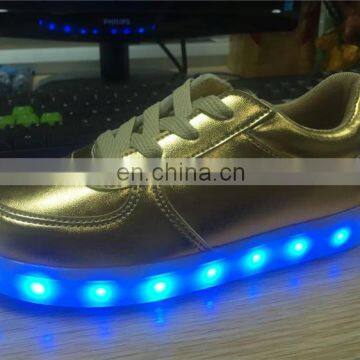Factory Wholesale Price Low MOQ Sports Gift Simulation Children LED Light up Kids Shoes photo-2