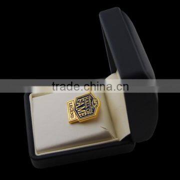 custom lapel pin badge box, made of velvet