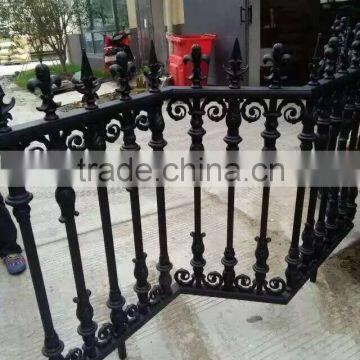 2016 fashion popular newset design fashion aluminum fence gate