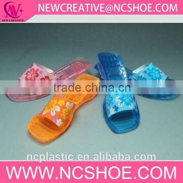 CRYSTAL PVC WOMEN SLIPPER WITH FLOWER PRINTING