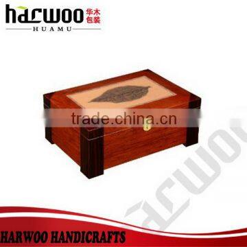 High end cigar boxes with humidifier/cigar boxes