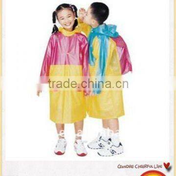 assorted colors pvc long rain coats for kids