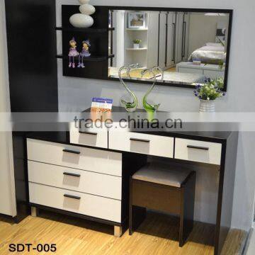 Bedroom mirror furniture dressing table classic designs