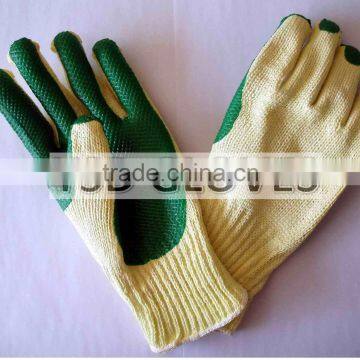 Vulcanized rubber coated gloves