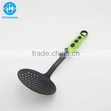 Trendy Style Nylon Kitchenware Utensils