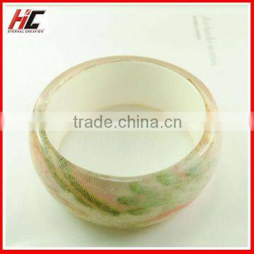 Promotion New Arrived Fashion Colors Polyester Resin Bangle