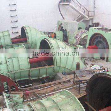 Hydroelectric generator /tubular hydroelectric generator for low head