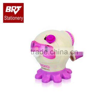 Animal shaped hand crank pencil sharpener for kids